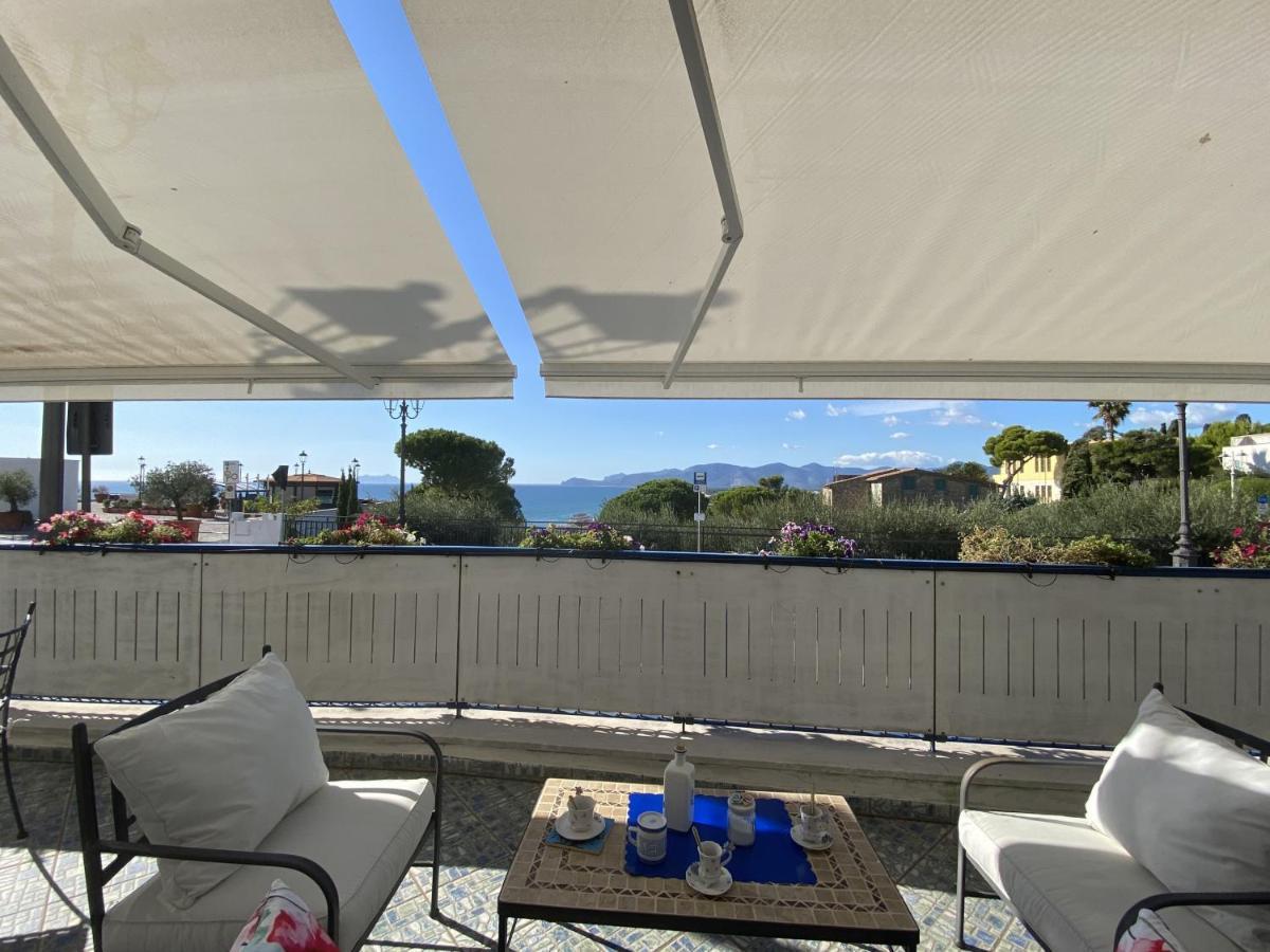 Holidaycasa Mike - Con Terrazzo Vista Mare Sperlonga Luaran gambar