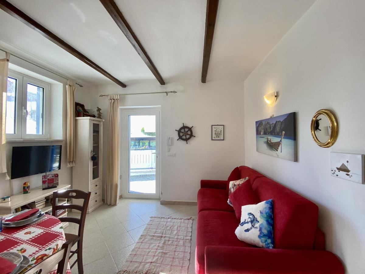 Holidaycasa Mike - Con Terrazzo Vista Mare Sperlonga Luaran gambar
