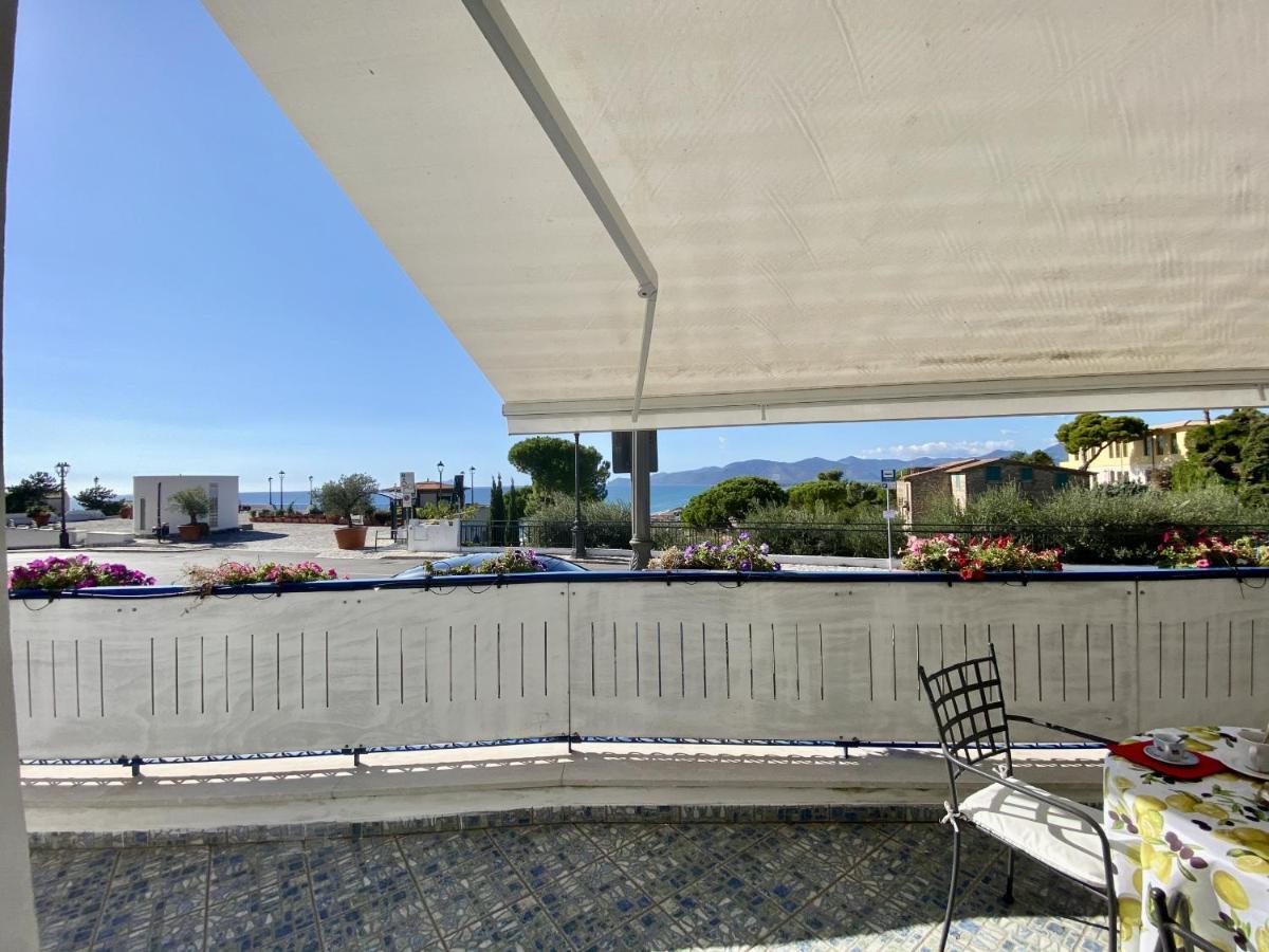 Holidaycasa Mike - Con Terrazzo Vista Mare Sperlonga Luaran gambar