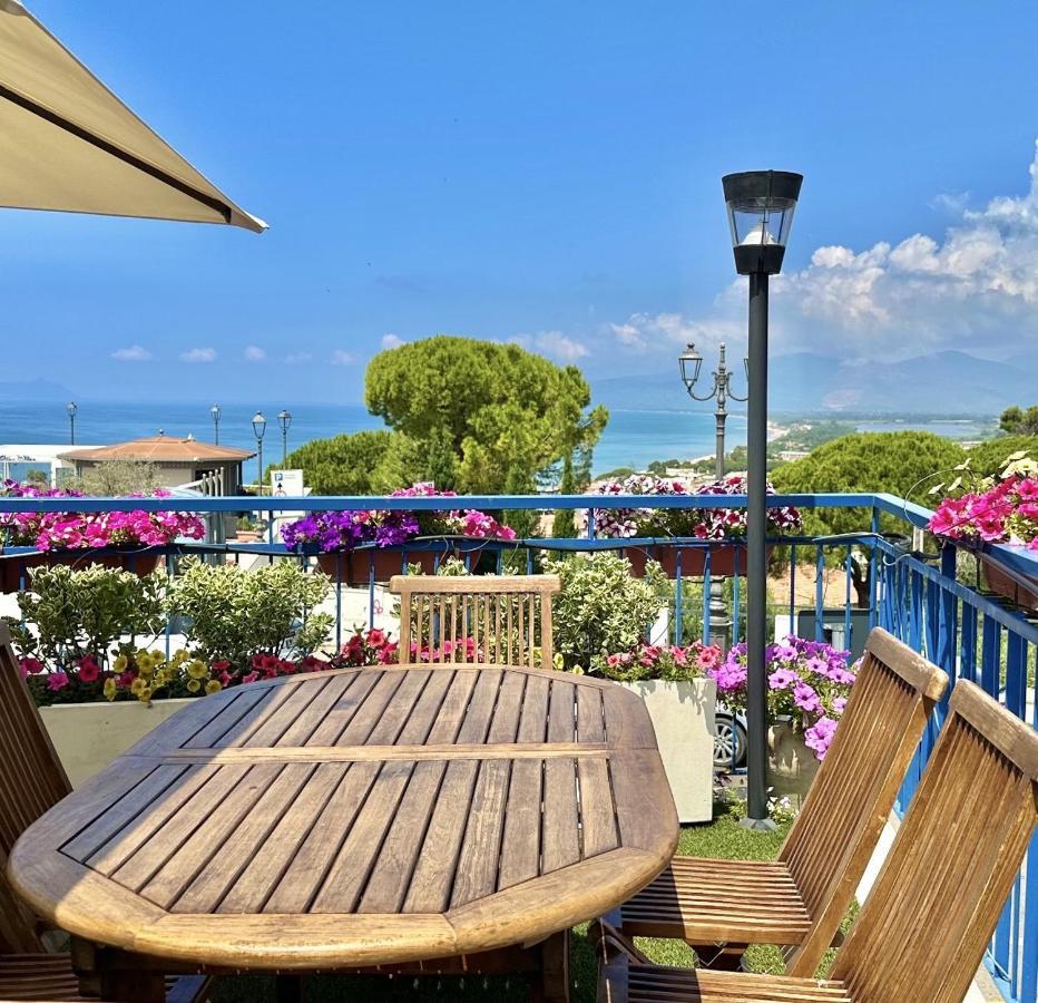 Holidaycasa Mike - Con Terrazzo Vista Mare Sperlonga Luaran gambar